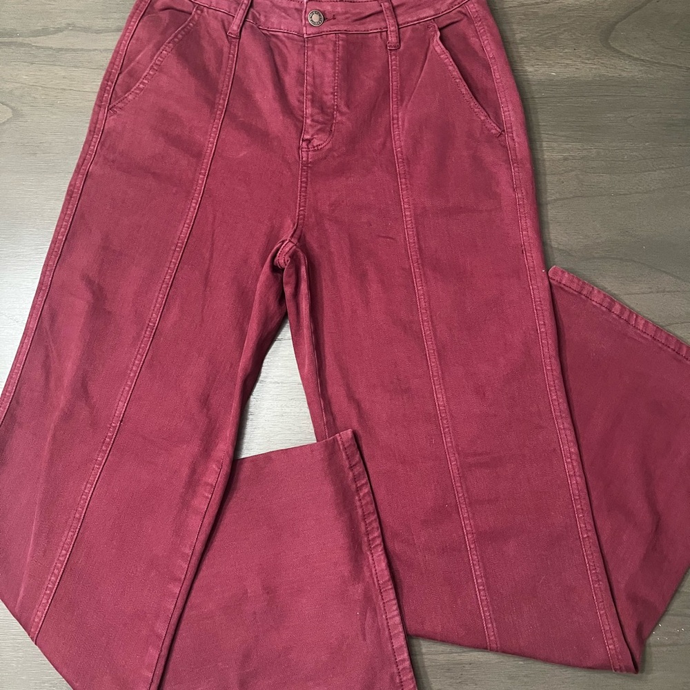 Women's Burgundy Jeans